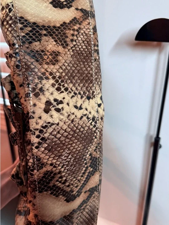 Jessica Simpson Python-Print Satchel - Picture 7 of 9